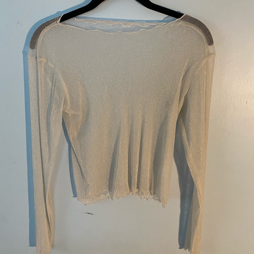 Long-sleeve mesh top